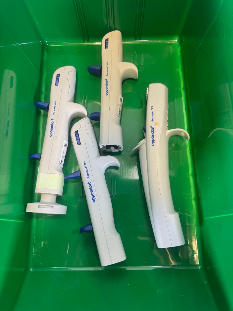 Image of Eppendof Repeater Pipet Controllers - Quantity 4